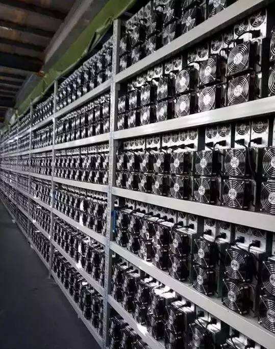 比特币挖矿机是什么原理赚钱的_比特币挖坑 比特币挖矿机是什么原理赚钱的_比特币挖坑